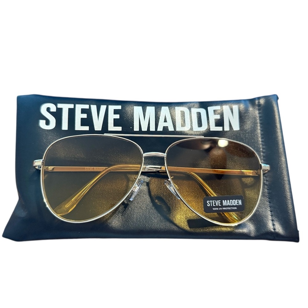 NWOT Steve Madden Gold Aviator Sunglasses